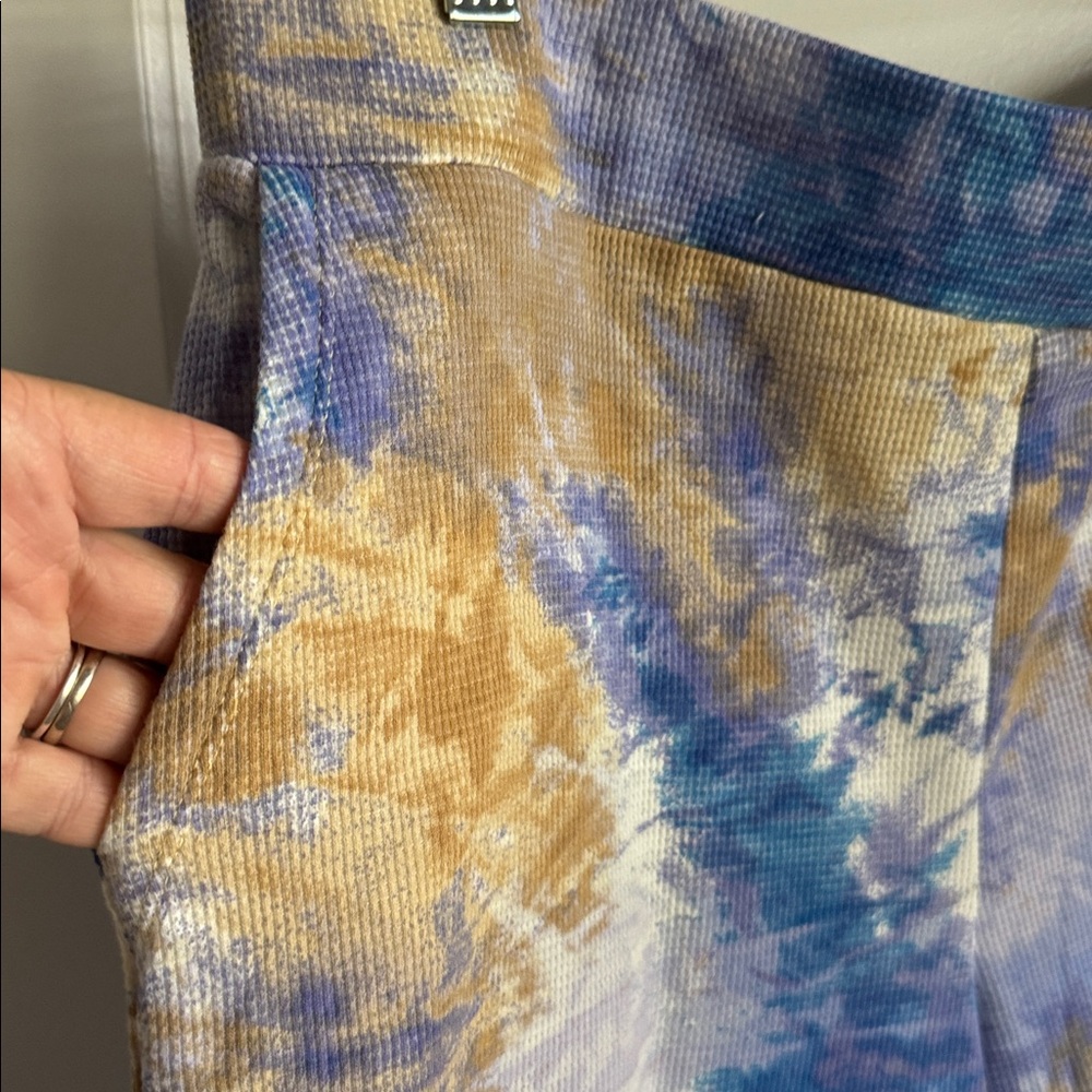 LOGO matching tie dye hoodie and crop pants. Waffle Knit.
NWOT. - Picture 10 of 14
